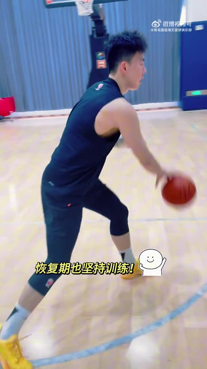 段昂君恢复期也坚持训练 6日11日 加油小伙子们!